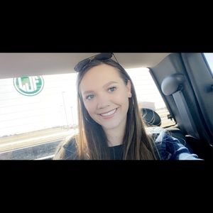 Meet your Posher, Hannah